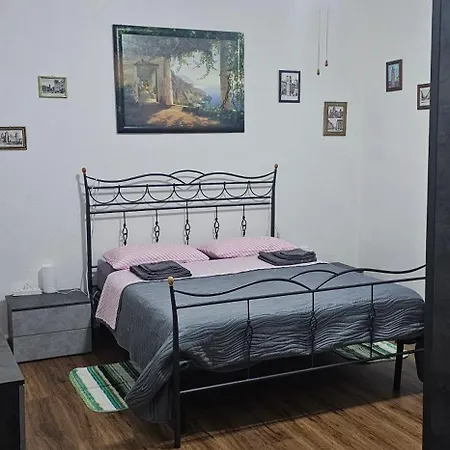 Ferrara1 Apartment